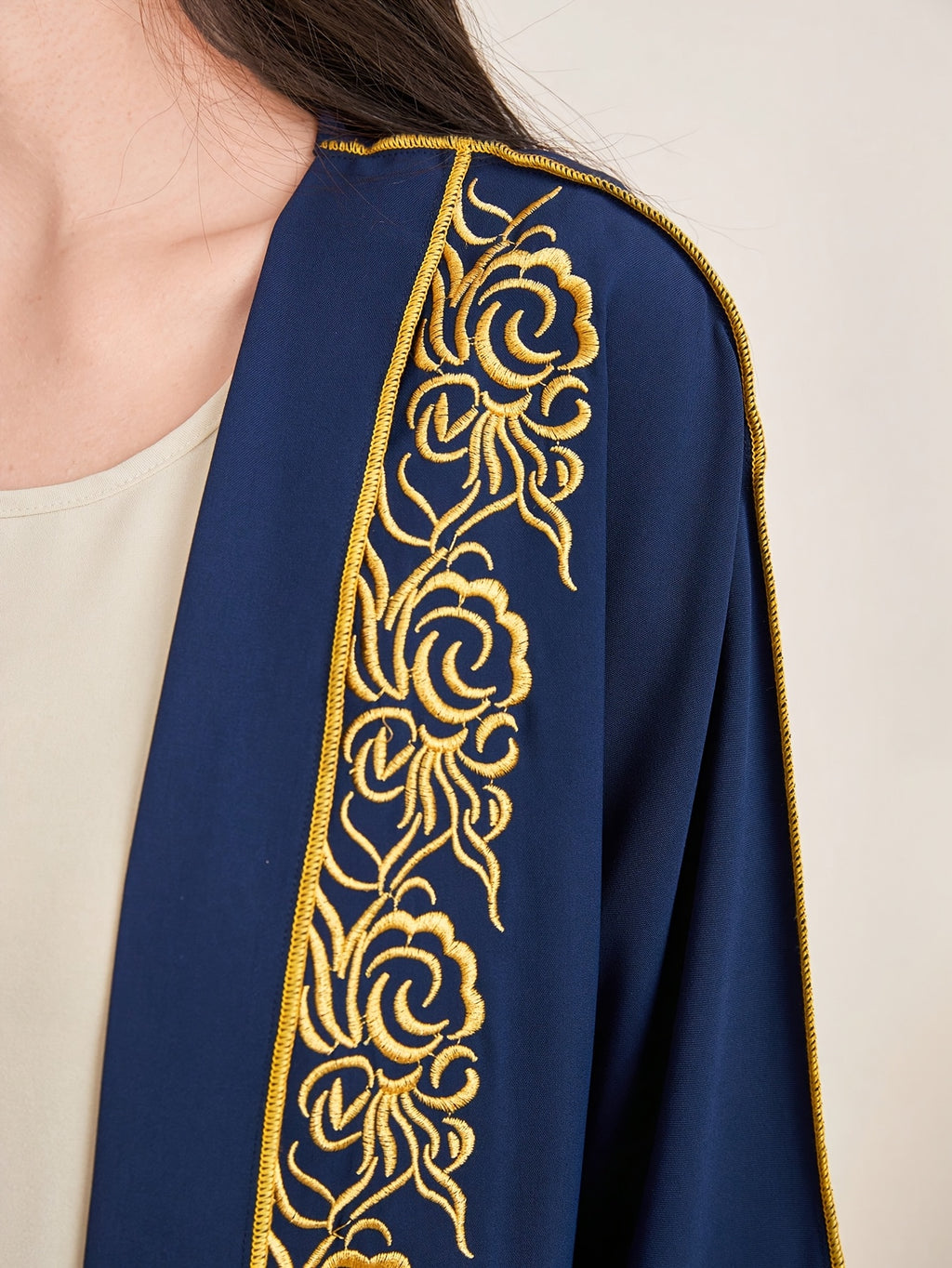 Elegant Embroidered Arab Style Abaya | Long Sleeve, Regular Fit, No Belt, Suitable for All Seasons