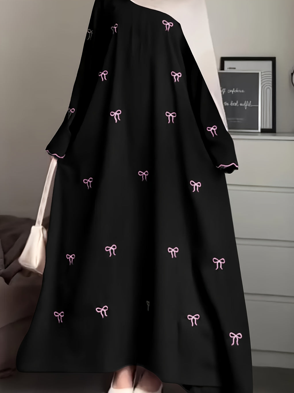 Elegant Long Dress for Middle Eastern Muslims During Ramadan, Featuring Bow Embroidery, Suitable for Casual Outings And Prayers (Abaya Does Not Include a Headscarf)