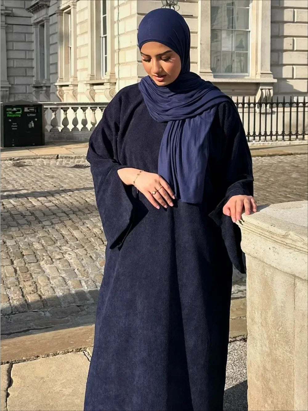 فستان جلابية نسائي أنيق للمناسبات – عباية طويلة فاخرة لرمضان والعيد بتصميم عربي راقٍ