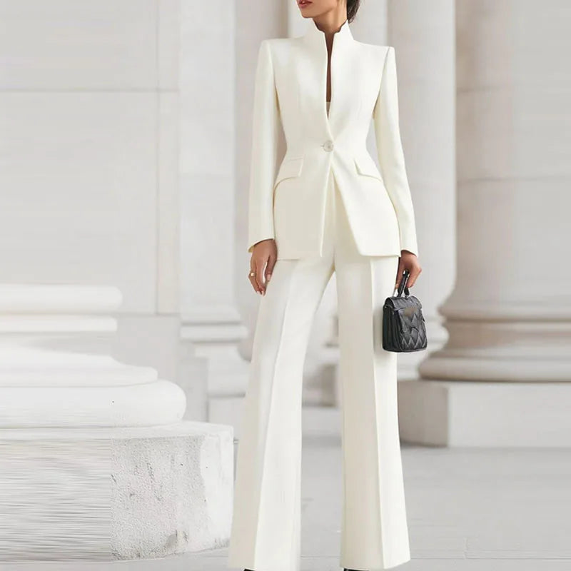 طقم نسائي أنيق قطعتين – بليزر بأكمام طويلة مع بنطال واسع رسمي