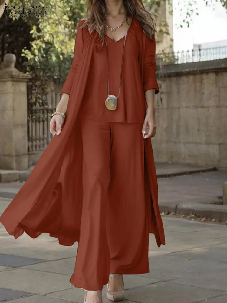 طقم نسائي أنيق ثلاث قطع – توب بدون أكمام مع كارديجان طويل وبنطال واسع مريح