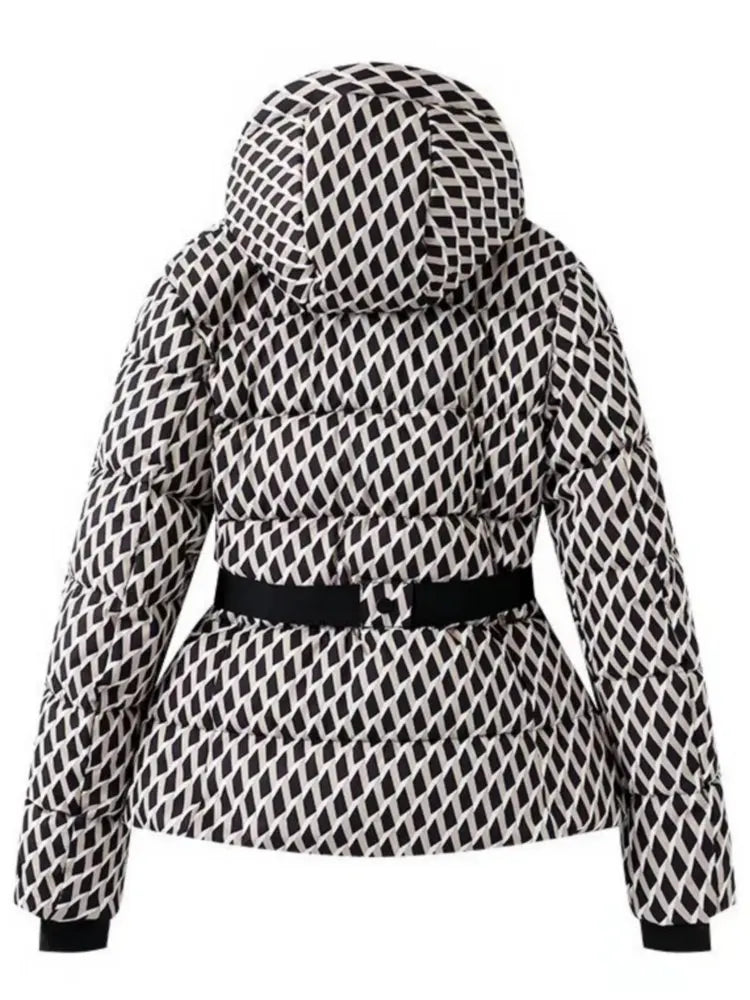 طقم شتوي نسائي أنيق قطعتين – جاكيت مبطن بقبعة مع بنطال دافئ مقاوم للرياح