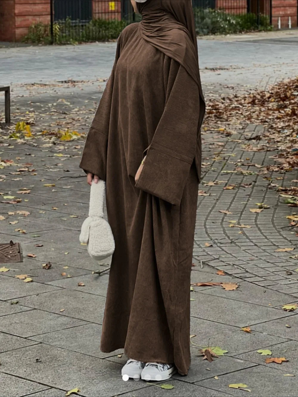 فستان جلابية نسائي أنيق للمناسبات – عباية طويلة فاخرة لرمضان والعيد بتصميم عربي راقٍ