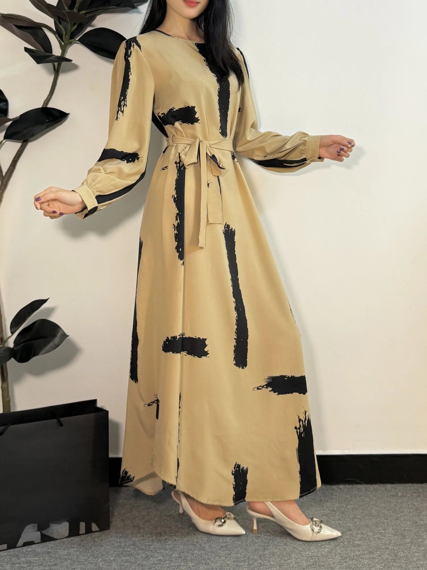 فستان عباية نسائي طويل بحزام – فستان صلاة أنيق بقصة A-Line وأكمام طويلة