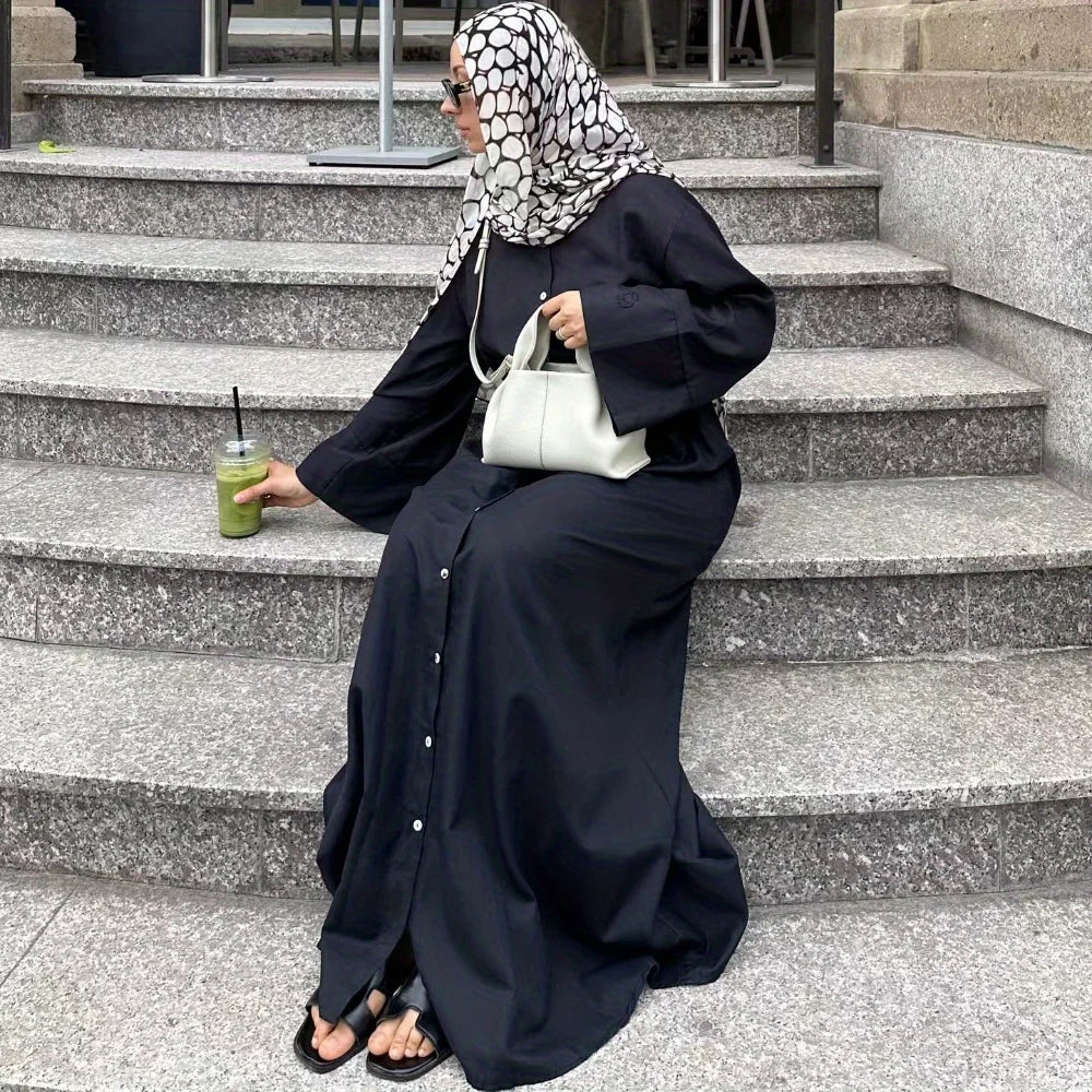 عباية نسائية سوداء فضفاضة – عباية عربية أنيقة بأزرار وأكمام طويلة