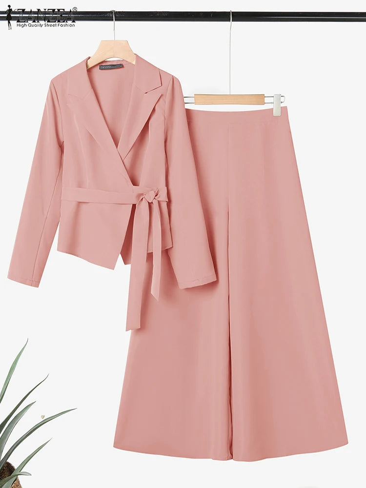 طقم نسائي أنيق قطعتين – بليزر خفيف مع حزام وبنطال واسع رسمي