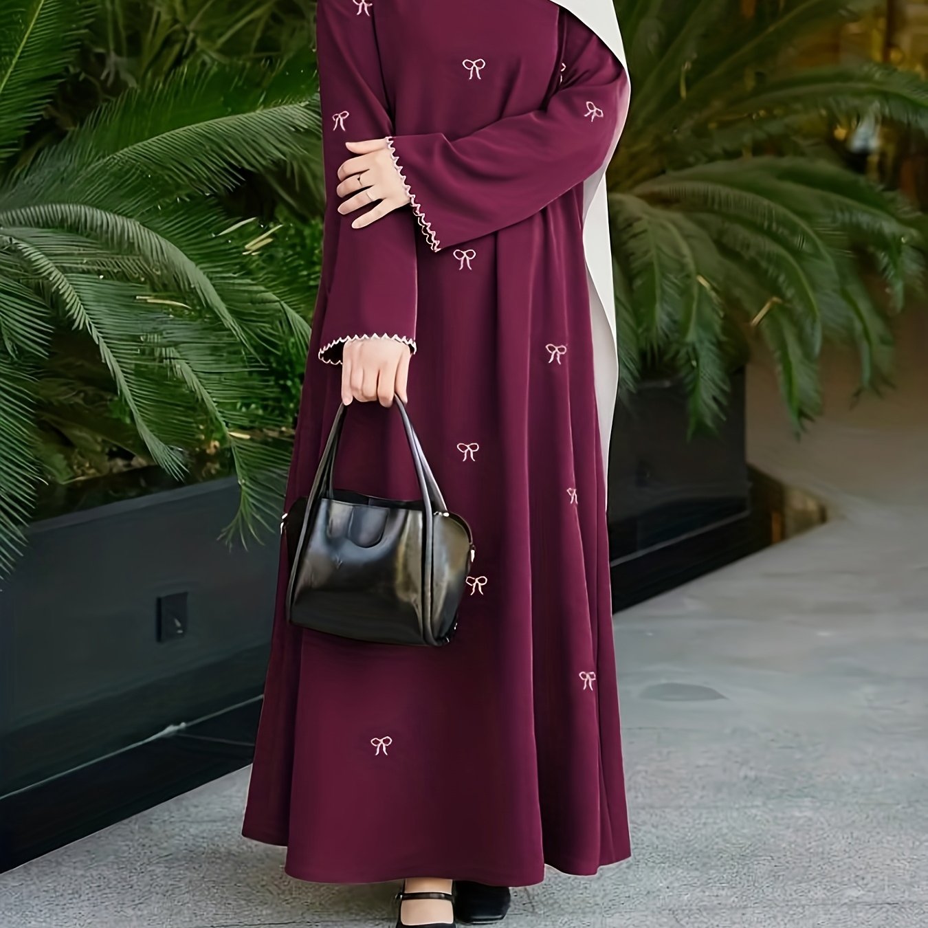 Elegant Long Dress for Middle Eastern Muslims During Ramadan, Featuring Bow Embroidery, Suitable for Casual Outings And Prayers (Abaya Does Not Include a Headscarf)