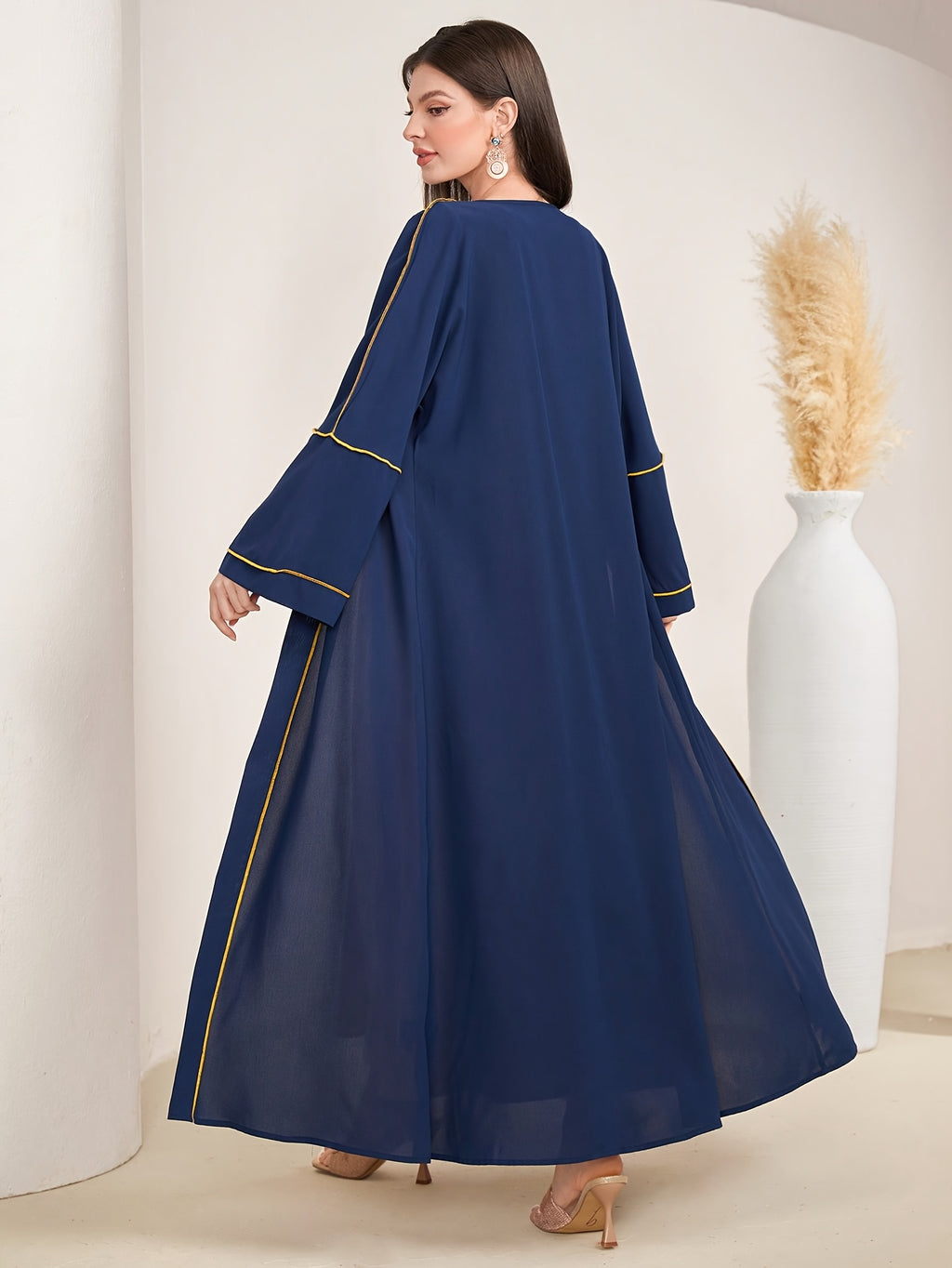 Elegant Embroidered Arab Style Abaya | Long Sleeve, Regular Fit, No Belt, Suitable for All Seasons